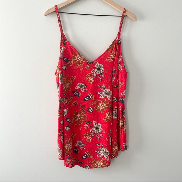 ❤️ NWT Torrid Ava Rayon Slub Cami Dressy Tank Red Floral Sleeveless 2X - Picture 2 of 4